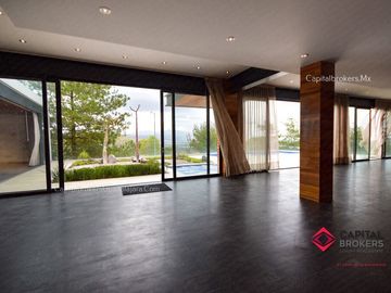 Casa de Lujo  en venta  con alberca Fracc Gran Jardín León