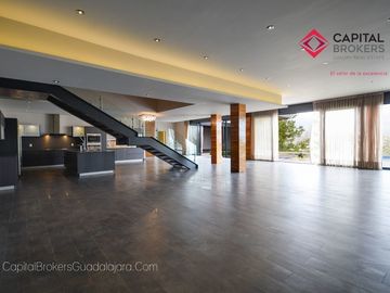 Casa de Lujo  en venta  con alberca Fracc Gran Jardín León