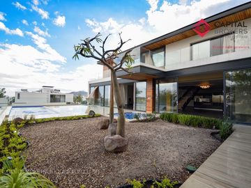 Casa de Lujo  en venta  con alberca Fracc Gran Jardín León
