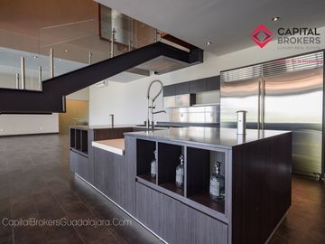 Casa de Lujo  en venta  con alberca Fracc Gran Jardín León