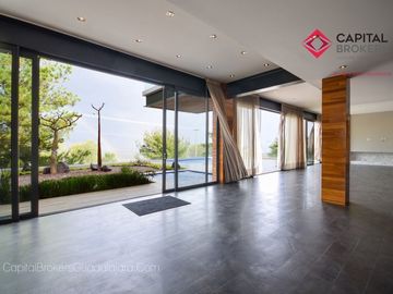 Casa de Lujo  en venta  con alberca Fracc Gran Jardín León