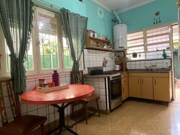 Casa PH en venta en Moron Centro