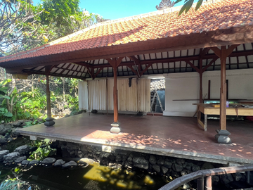 RUMAH LOKASI STRATEGIS TENGAH KOTA DI RAYA PUPUTAN RENON DENPASAR
