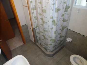 Depto.al frente en pleno Residencial !