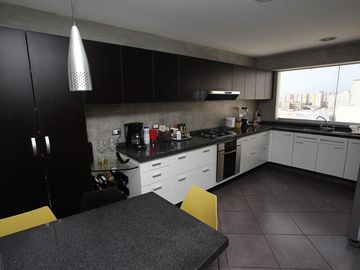 Departamento PH en Alquiler ó Venta en Magdalena del Mar limite con San Isidro