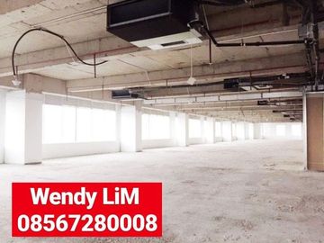 RUANG KANTOR at PLAZA OLEOS sz. 2327 SQM (( 1FLOOR )) , IDR. 170 RB/M2/BLN (( DISEWA ))