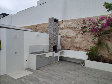Venta de casa 4 habitaciones Urb. Costa vía a San Mateo sector sur.