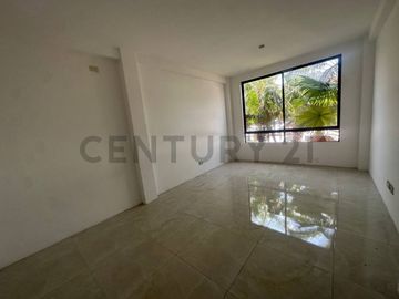 Amplia casa en venta en Isla Celeste, Samborondón