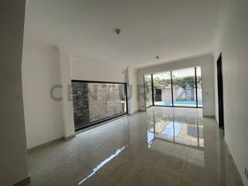 Amplia casa en venta en Isla Celeste, Samborondón