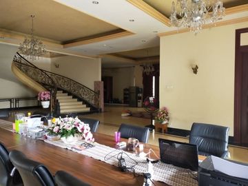 Rumah diJual di Cipete Utara, Jakarta Selatan. Bagus desain Klasik
