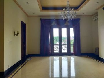 Rumah diJual di Cipete Utara, Jakarta Selatan. Bagus desain Klasik
