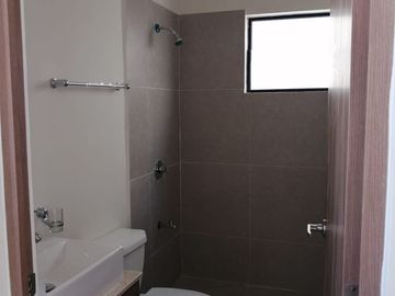 CASA EN TIXCACAL AL PONIENTE DE MÉRIDA, YUCATÁN