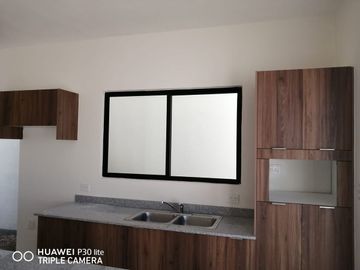 CASA EN TIXCACAL AL PONIENTE DE MÉRIDA, YUCATÁN