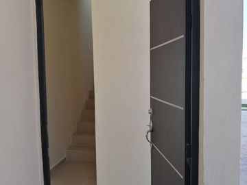 CASA EN TIXCACAL AL PONIENTE DE MÉRIDA, YUCATÁN