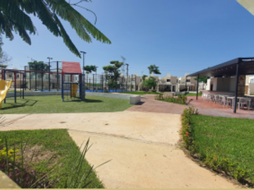 CASA EN TIXCACAL AL PONIENTE DE MÉRIDA, YUCATÁN