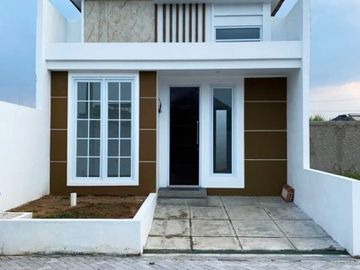 Ready stock 1 unit rumah dijual murah mewah konsep modern minimalis di buahbatu ciganitri