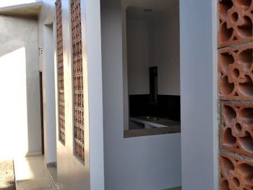 Rumah Strategis, Lingkungan Nyaman Dekat Jalan Tol dan Objek Wisata