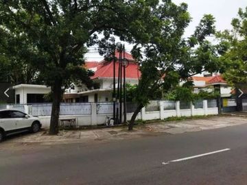 Rumah bangunan usaha raya darmo kali Pln 50k w