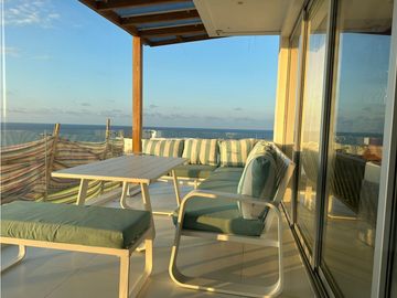 En venta hermosa casa con vista al mar