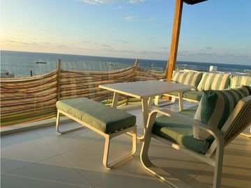 En venta hermosa casa con vista al mar
