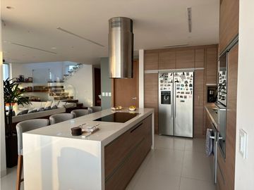 En venta hermosa casa con vista al mar