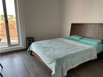 En venta hermosa casa con vista al mar