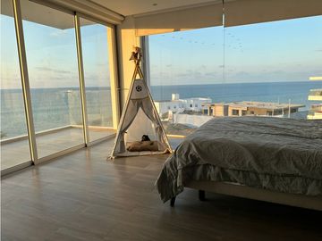 En venta hermosa casa con vista al mar