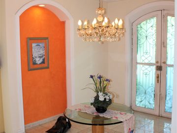 CASA EN VENTA EN FRACCIONAMIENTO  PEDREGAL DE QUERETARO,  EXCLUSIVO.
