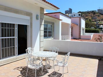 CASA EN VENTA EN FRACCIONAMIENTO  PEDREGAL DE QUERETARO,  EXCLUSIVO.