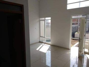 Rumah Mewah Sariwangi dekat Cihanjuang, Pemkot maranatha Bandung Barat