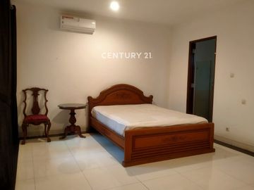 Dijual Rumah Siap Huni Lokasi Strategis Pondok Indah