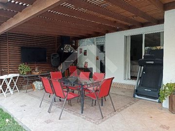 Casa en Venta en Av El Valle con Av. Consistorial
