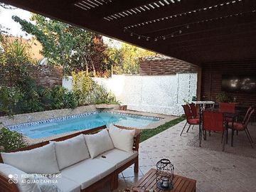 Casa en Venta en Av El Valle con Av. Consistorial