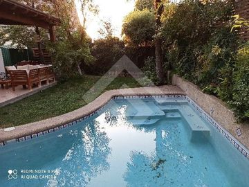 Casa en Venta en Av El Valle con Av. Consistorial