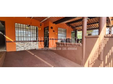 Oportunidad! Se Vende Amplia Casa en La Chorrera