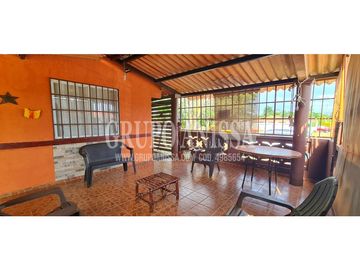 Oportunidad! Se Vende Amplia Casa en La Chorrera