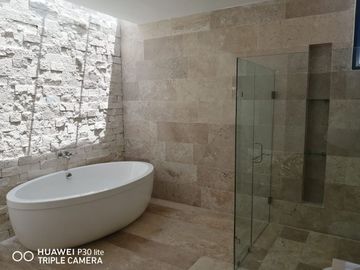 VENTA CASA RESIDENCIAL EQUIPADA EN ESQUINA EN DZITYA AL NORTE DE MERIDA, YUCATAN