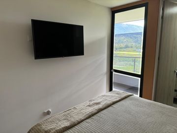 apartamento en venta en avenida centenario. Cod V408432