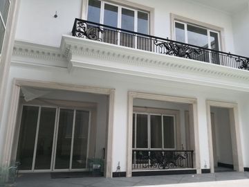 Rumah Mewah Siap Huni di Perumahan Elit Citraland Bukit Golf
