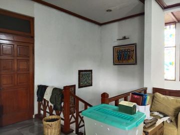 Rumah lelang murah halaman luas Cempaka putih Jakarta pusat