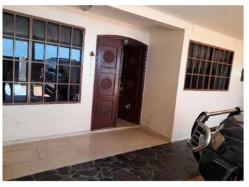 Venta de duplex en La Alameda GTA