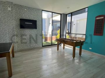 De venta moderna suite con vista