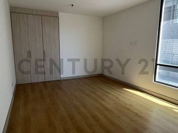 De venta moderna suite con vista