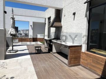 De venta moderna suite con vista