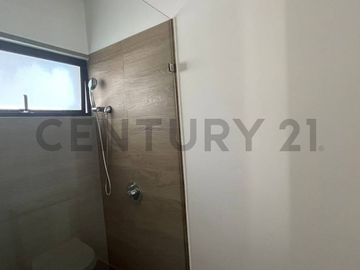 De venta moderna suite con vista