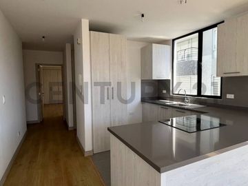 De venta moderna suite con vista