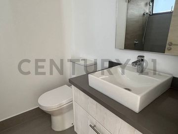 De venta moderna suite con vista