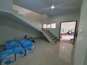 Kost Eksklusif di Ngawen Jl. kabupaten Barat UTY Jombor