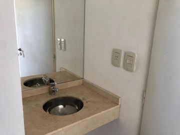 Dos ambientes casi a estrenar a pasos de Av.Rivadavia-Subte A- Balvanera