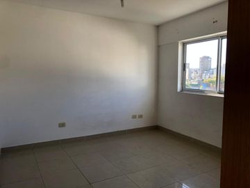 Dos ambientes casi a estrenar a pasos de Av.Rivadavia-Subte A- Balvanera